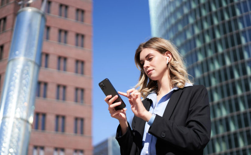 Work from phone: noul mod de lucru pentru millennials și Gen Z